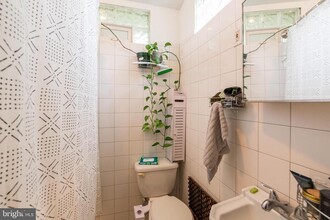 1221 Marlborough St, Unit R2 in Philadelphia, PA - Building Photo - Building Photo