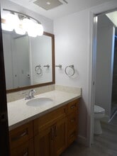 98-487 Koauka Loop, Unit Pent House 1701 in Aiea, HI - Foto de edificio - Building Photo