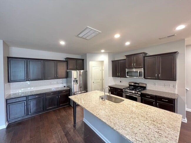 210 Westgrove Ct in Durham, NC - Building Photo - Building Photo