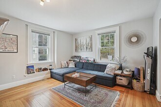 36 Cummings Rd, Unit 1 in Boston, MA - Building Photo - Building Photo