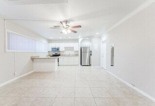 831 E Palmetto Park Rd, Unit 827 in Boca Raton, FL - Building Photo - Building Photo