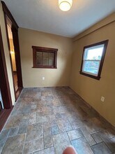 96 E Franklin St in Centerville, OH - Building Photo - Building Photo