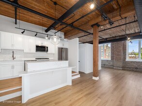 1725 W North Ave in Chicago, IL - Building Photo - Building Photo