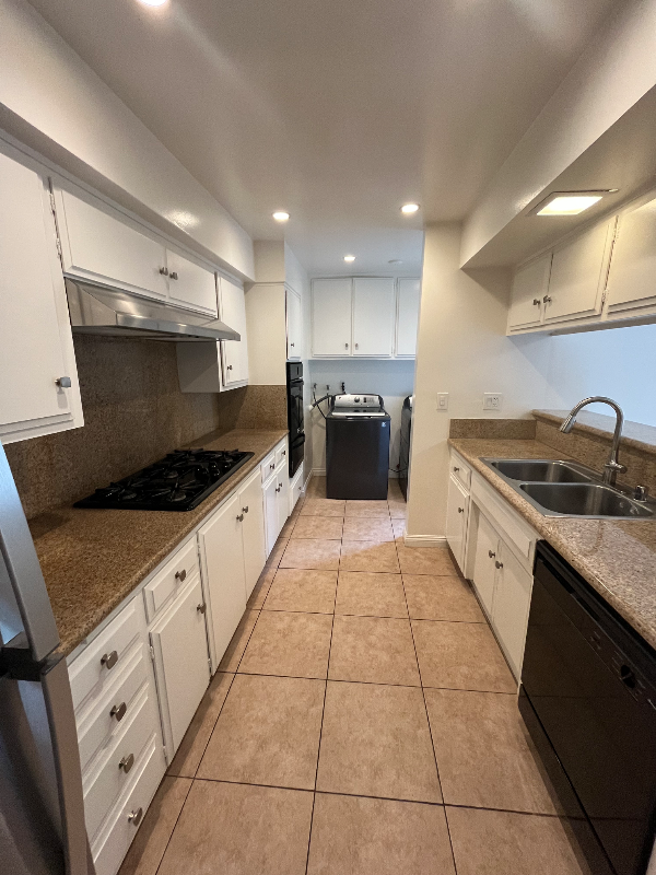 property at 515 W Duarte Rd