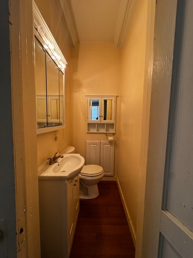 169 Paddock St, Unit Apt 1 in Watertown, NY - Foto de edificio - Building Photo