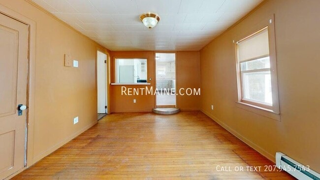 322 Grove St in Bangor, ME - Foto de edificio - Building Photo