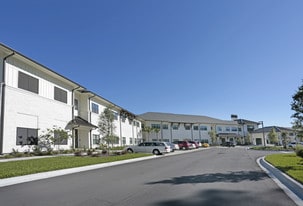 The Lakeside at Amelia Island in Fernandina Beach, FL - Building Photo