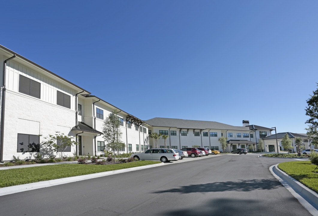 The Lakeside at Amelia Island in Fernandina Beach, FL - Building Photo
