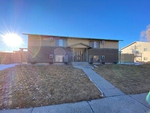810 Mary Anne Dr in Riverton, WY - Building Photo - Building Photo