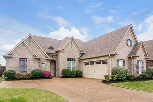 1721 Englehart St in Cordova, TN - Building Photo