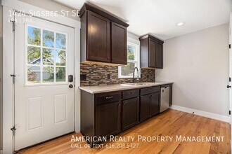 1424 Sigsbee St SE in Grand Rapids, MI - Building Photo - Building Photo