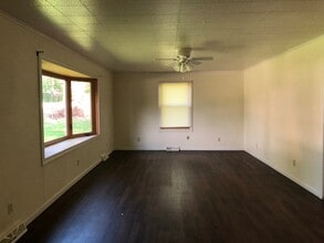 6 Maple Ct in Colona, IL - Building Photo - Building Photo