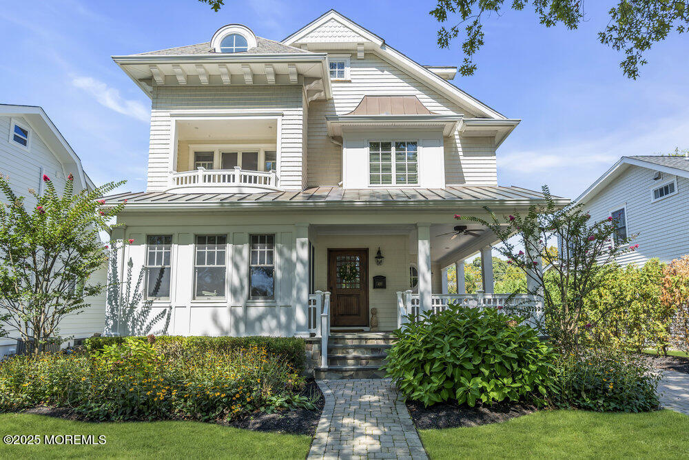 420 Tuttle Ave in Spring Lake, NJ - Building Photo