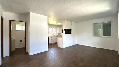 2 3rd St in Chinook, WA - Building Photo - Building Photo