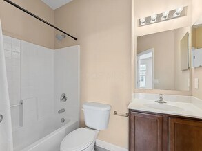 4136 Cambron Dr in Columbus, OH - Building Photo - Building Photo