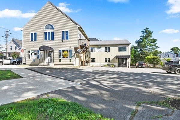 property at 194 Rockdale Ave