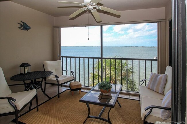 4440 NE Sandpebble Trce in Stuart, FL - Building Photo - Building Photo