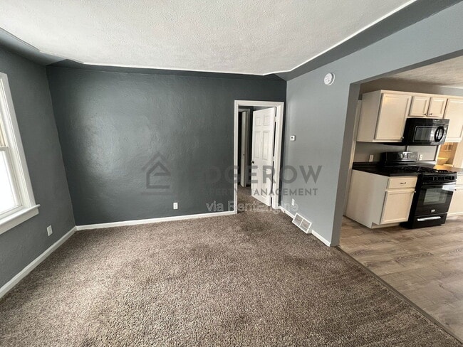 1046 Ducey Ave in Muskegon, MI - Building Photo - Building Photo