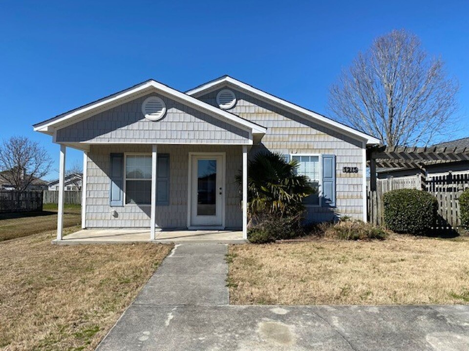 7215 Morley Ct in Wilmington, NC - Building Photo