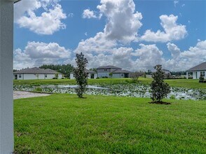 1076 Kistna Dr in Zephyrhills, FL - Building Photo - Building Photo