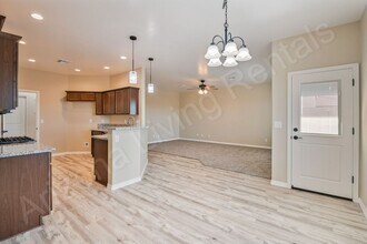 3851 E McVicar Ave in Kingman, AZ - Building Photo - Building Photo