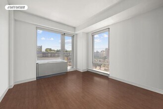 4427 Purves St in Queens, NY - Building Photo - Building Photo