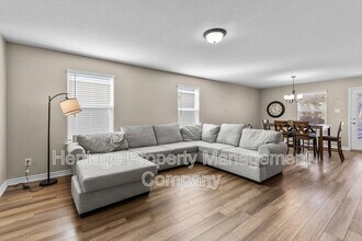 1915 Overlook Knoll in San Antonio, TX - Building Photo - Building Photo