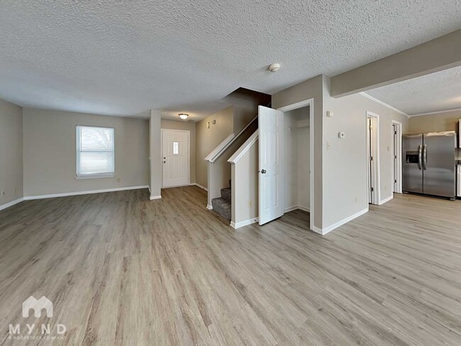 10386 Cotton Blossom Dr in Fishers, IN - Foto de edificio - Building Photo