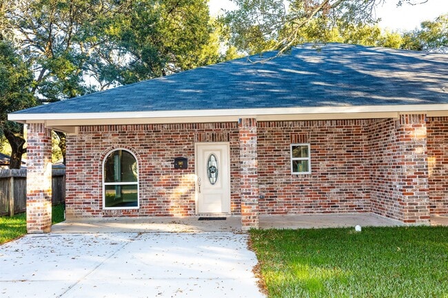property at 507 E Foley St