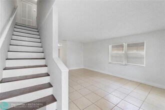 2280 NW 59th Wy in Lauderhill, FL - Building Photo - Building Photo