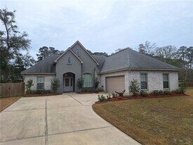 341 Alan Cir in Slidell, LA - Building Photo