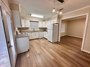 2404 Pecan Ridge Dr in Bryan, TX - Foto de edificio - Building Photo