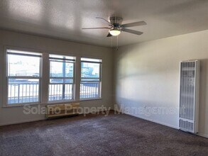 712 Jackson St in Fairfield, CA - Building Photo - Building Photo