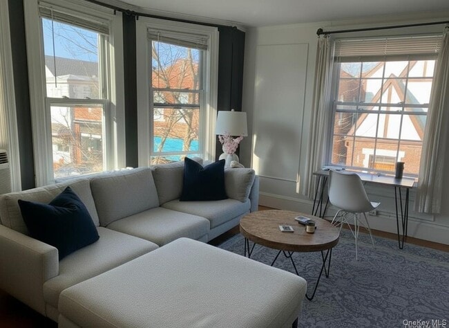 property at 253 Sea Cliff Ave