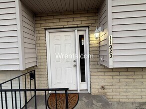 11923-11925 E Railroad Cir in Spokane Valley, WA - Building Photo - Building Photo