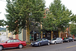 Equinox Building in Seattle, WA - Building Photo