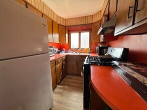 631 Walnut St in Fall River, MA - Building Photo - Building Photo