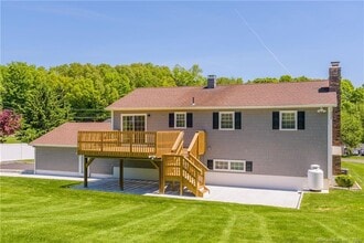 5 Mendes Rd in Danbury, CT - Building Photo - Building Photo