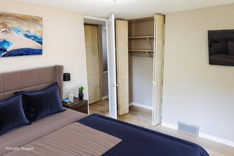 Highland Park Townhomes in Lethbridge, AB - Foto de edificio - Building Photo