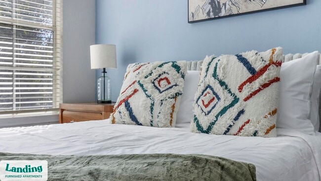 100 Peyton Pl SW in Atlanta, GA - Building Photo - Building Photo