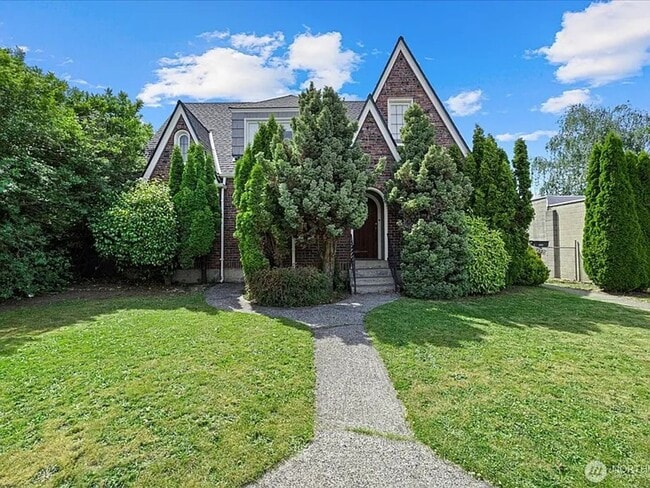 property at 3734 S M St