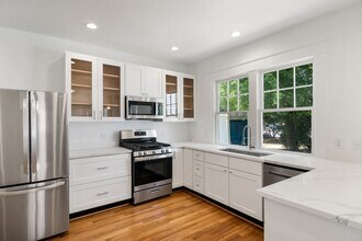 2004 Fayetteville St in Durham, NC - Building Photo - Building Photo