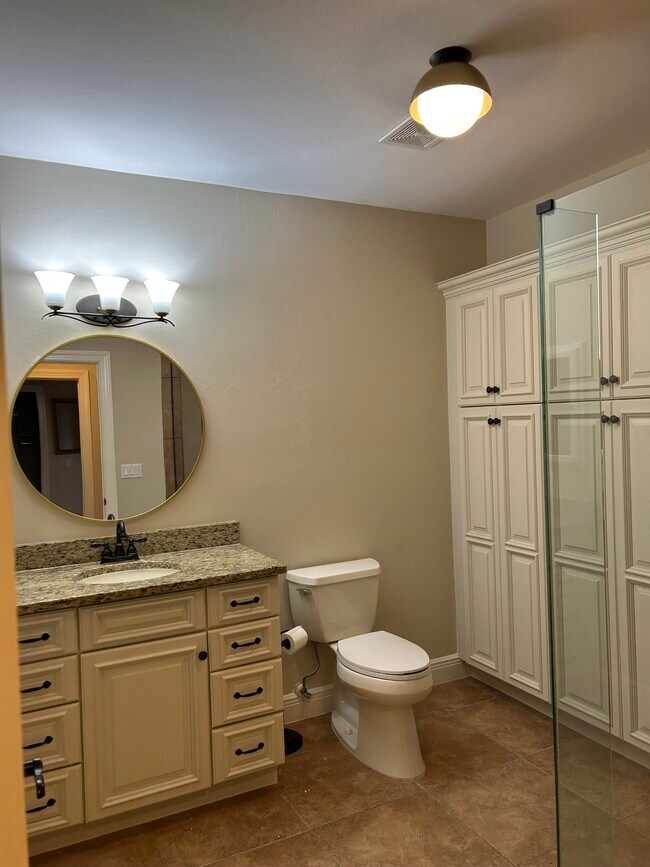 4412 Vanda Dr, Unit Duplex in Bonita Springs, FL - Foto de edificio - Building Photo