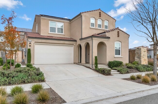 863 Orchard Hills Rd in Madera, CA - Building Photo - Building Photo