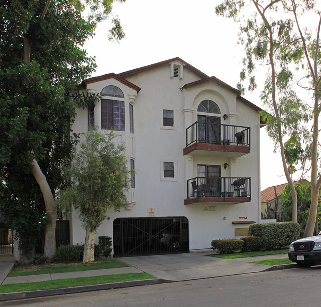 2374 Cedar Ave in Long Beach, CA - Building Photo - Building Photo