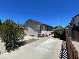 220 S J St in Lompoc, CA - Building Photo