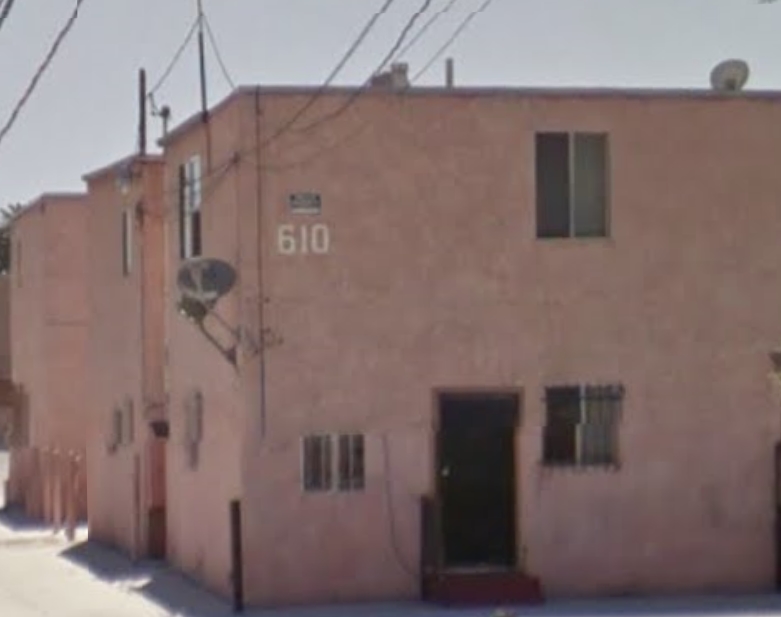 606 W 92nd St in Los Angeles, CA - Building Photo