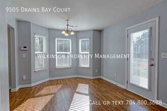 9505 Drains Bay Ct in Charlotte, NC - Building Photo - Building Photo