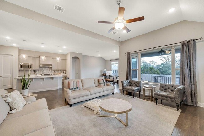 416 Double L Dr in Dripping Springs, TX - Building Photo - Building Photo