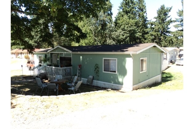Three Ponds Mobile Park in Spanaway, WA - Foto de edificio - Building Photo